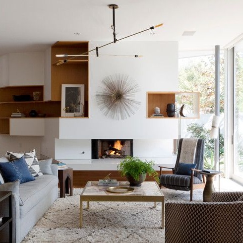 La gran alfombra blanca y negra