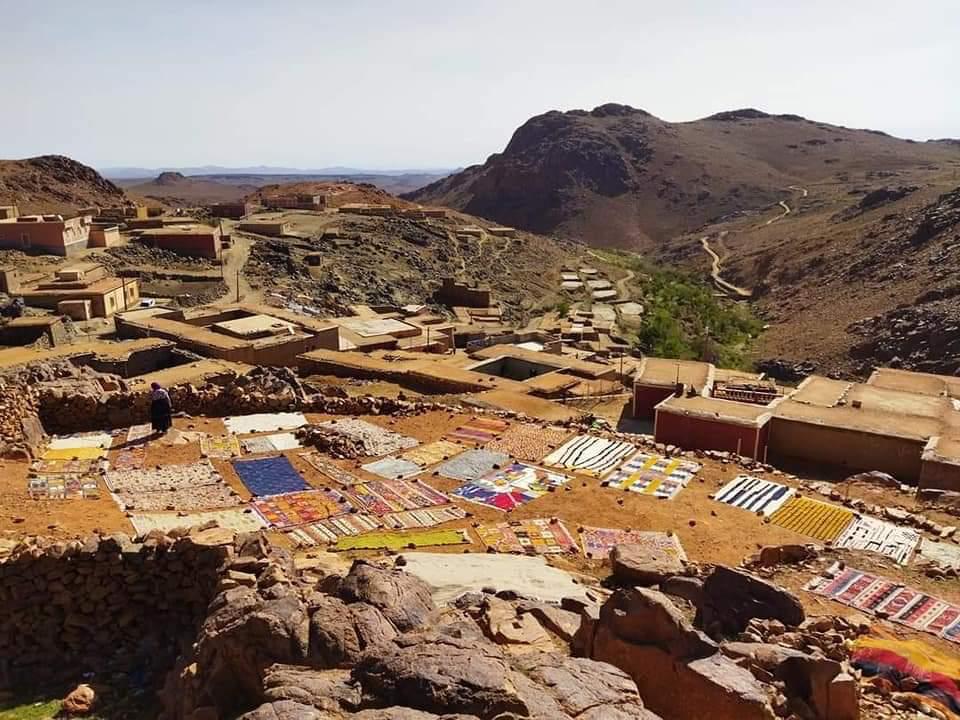 Alfombras marroquíes al sol de Marruecos