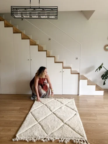 alfombra marroqui pequeña blanca rombos