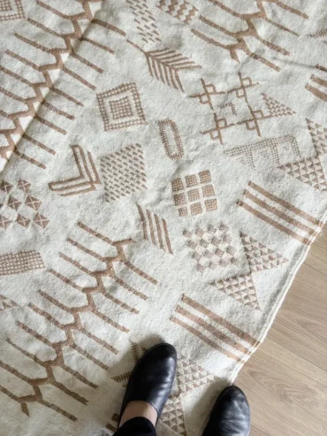 Alfombra etnica marron