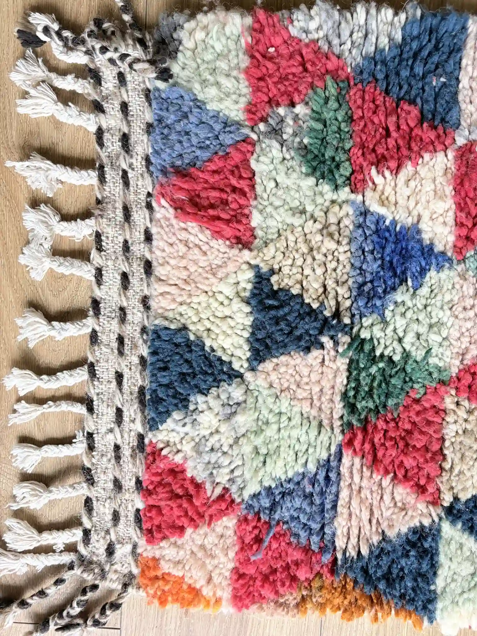 Mini arlequin_Alfombra infantil rombos colores_003