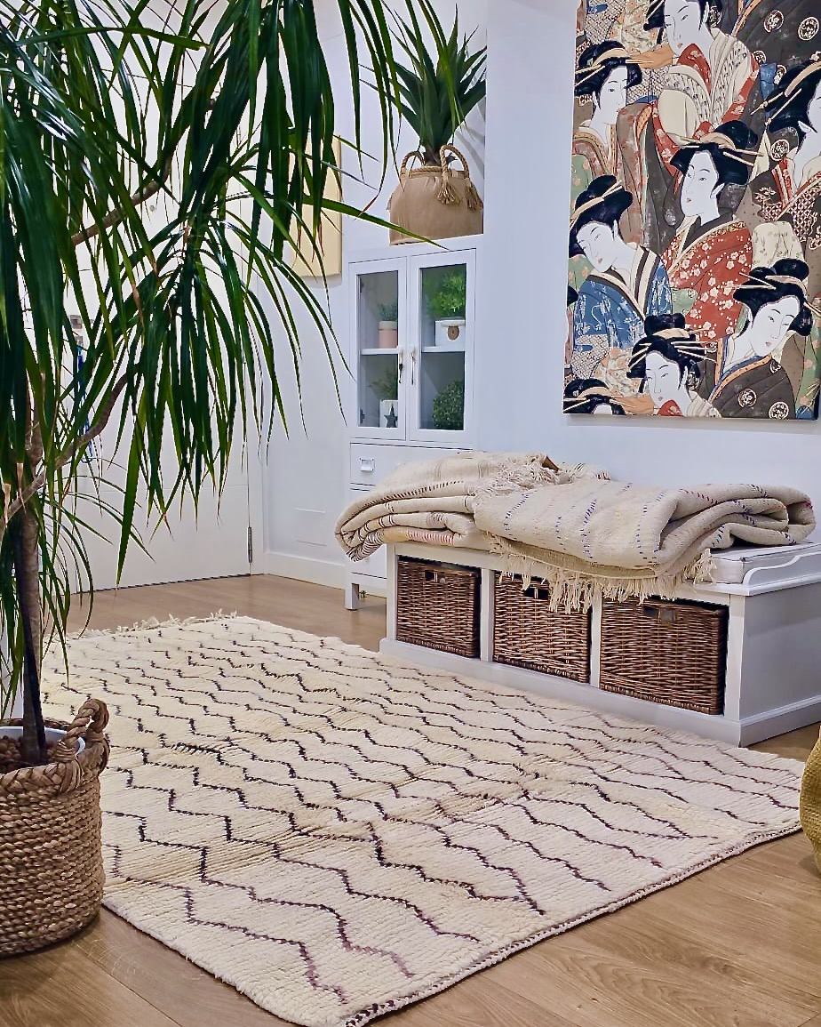 Alfombras blancas y negras