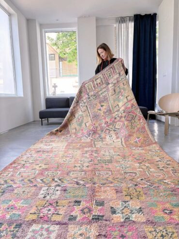 Alfombra boujaad antigua tonos pastel