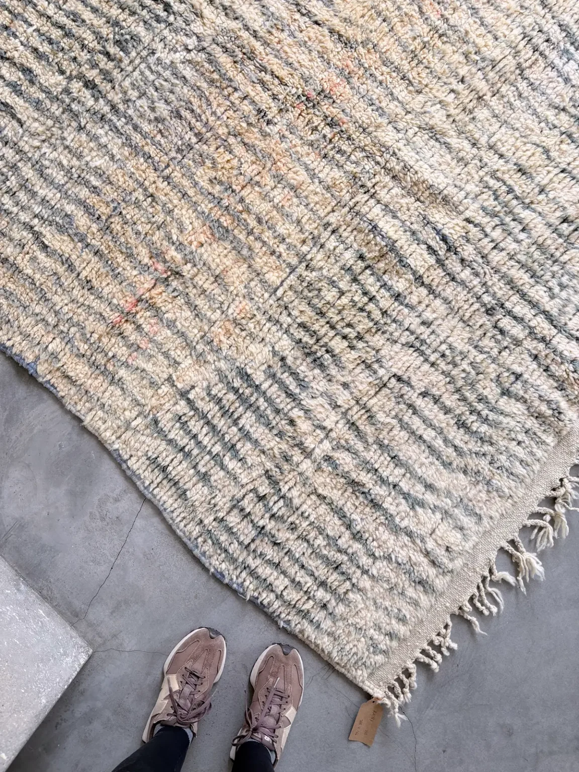 Alfombra vintage líneas azul Rainy 266x166 – Berberian