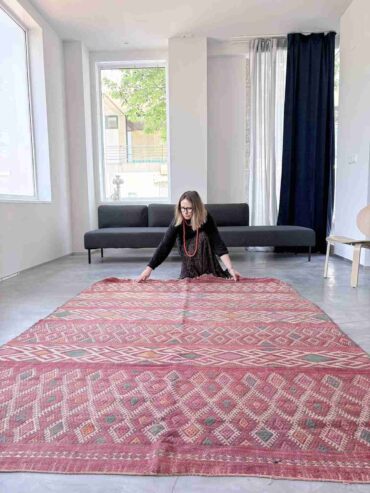 Kilim marroquí antiguo colores suaves