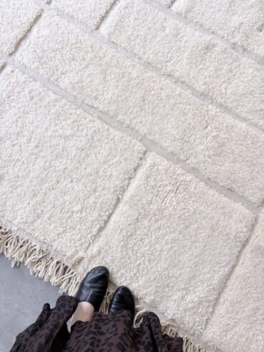 Alfombra lana blanca geometrica