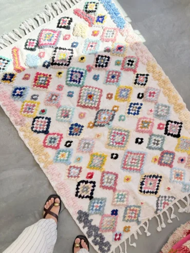 alfombra boucherouite infantil en colores pastel